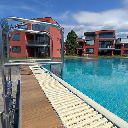 Soleil Apartmanok Balatonlelle Ngoại thất bức ảnh