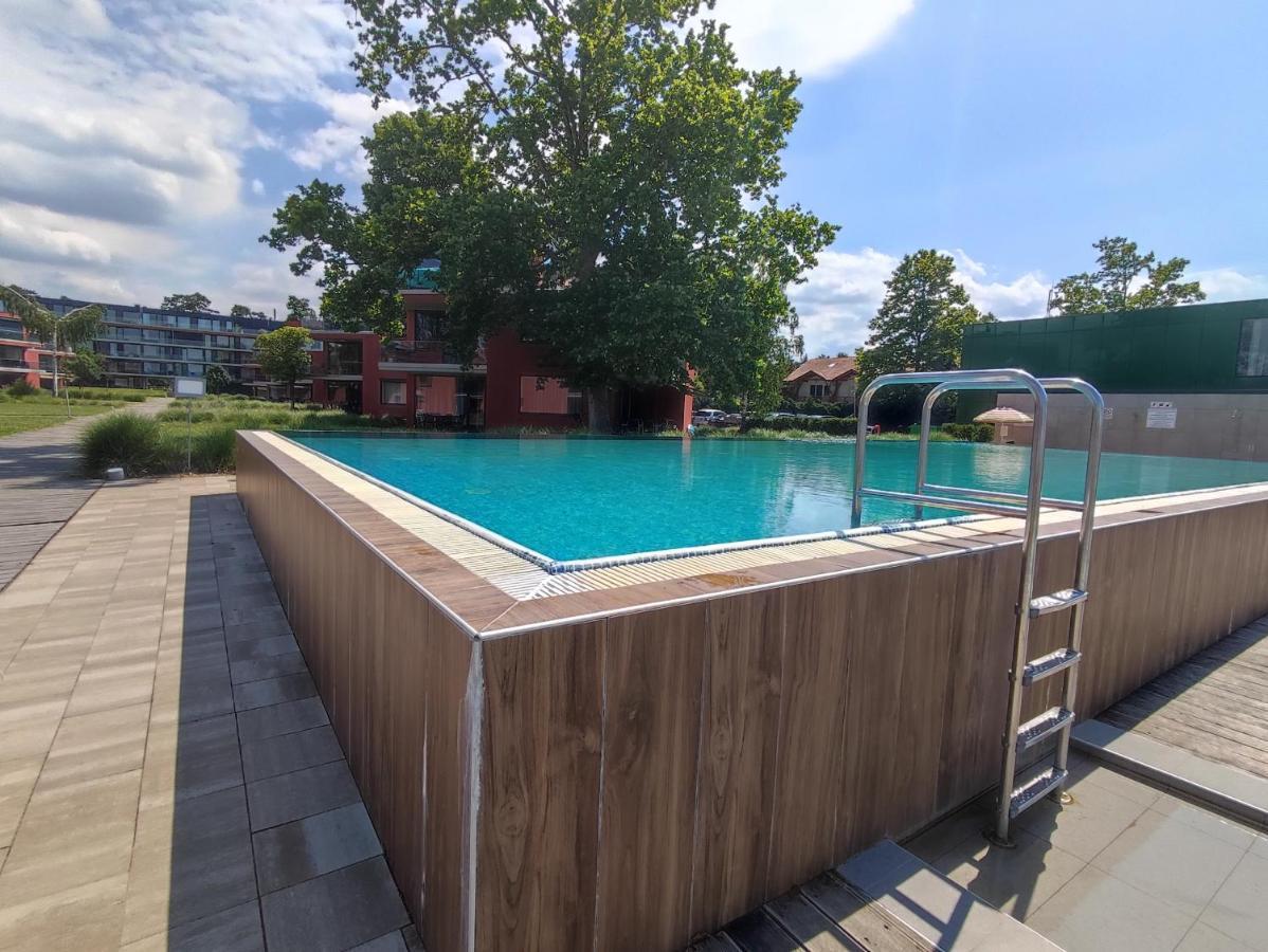 Soleil Apartmanok Balatonlelle Ngoại thất bức ảnh
